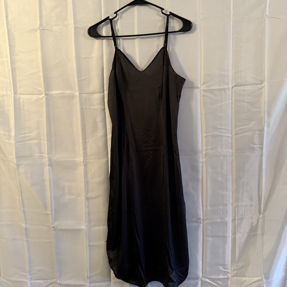 Vintage VANITY FAIR Womens Black Slip 36 Made In The USA Intimate Sexy Slit